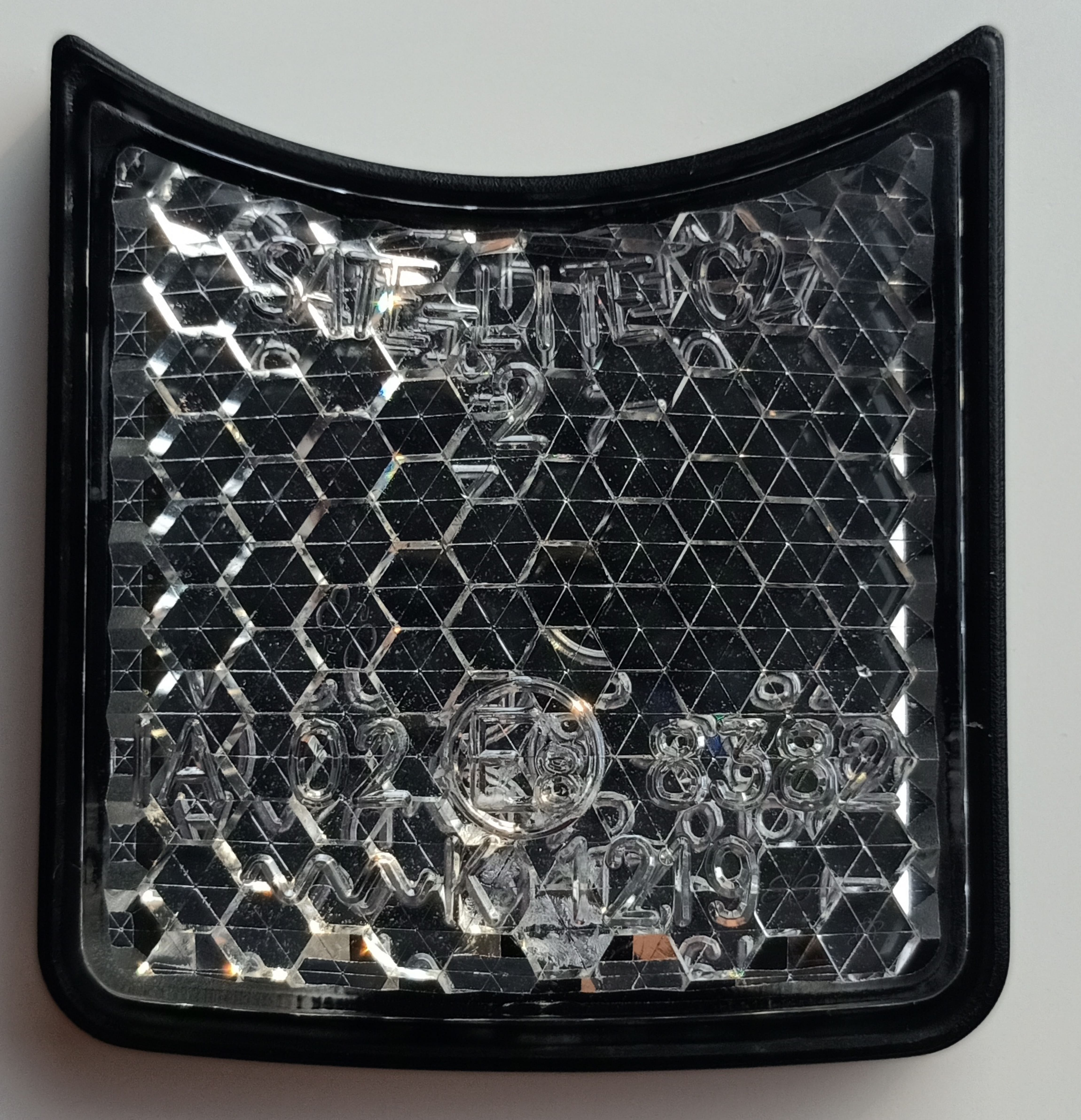 Reflektor vorne (One)