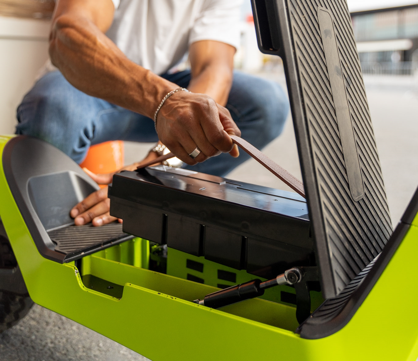 E-Scooter STREETBOOSTER Pollux, Erwachsener, Männlich, Mann, Person