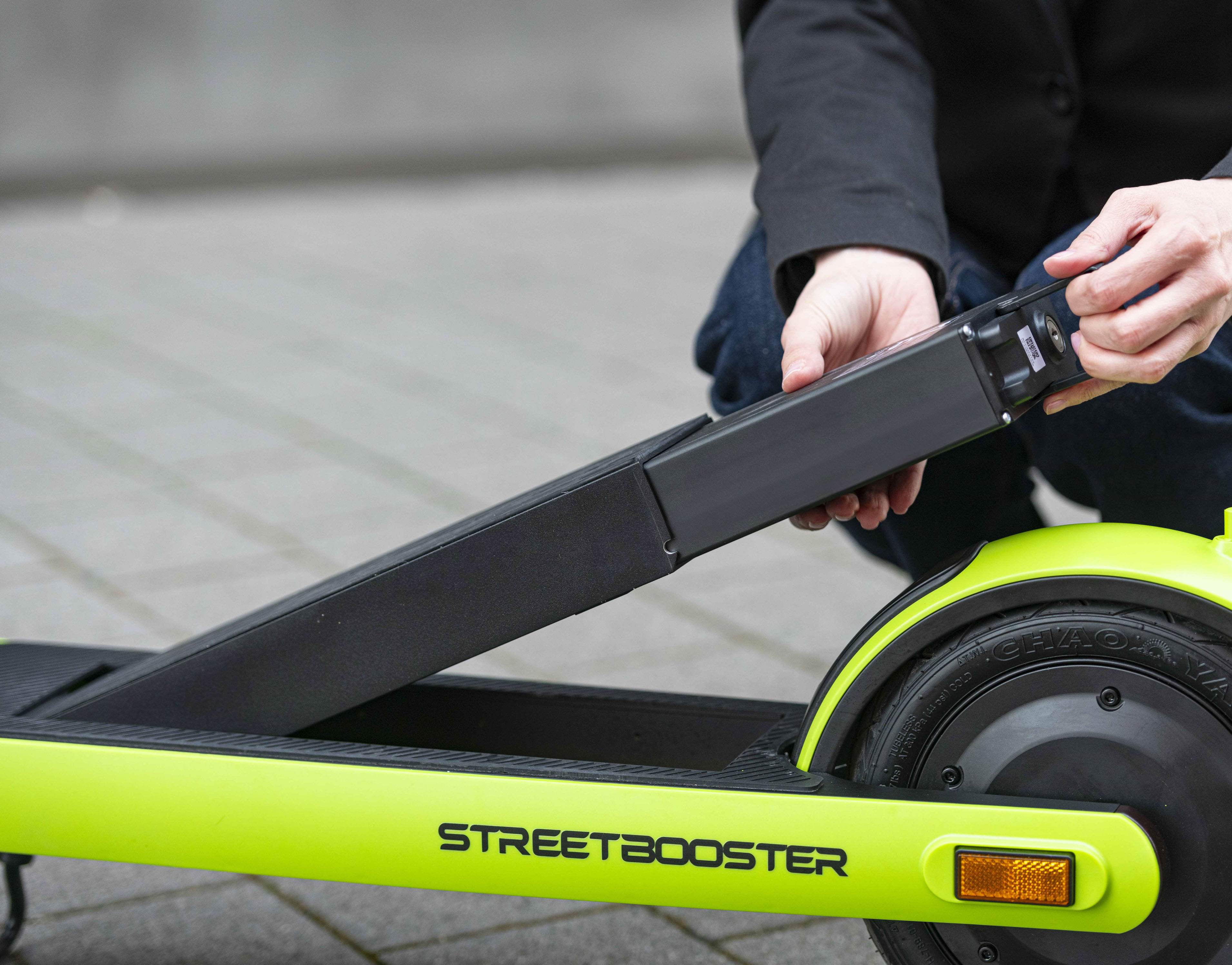 E-Scooter STREETBOOSTER Sirius matt schwarz, E-Scooter, Transport, Fahrzeug, Maschine, Rad