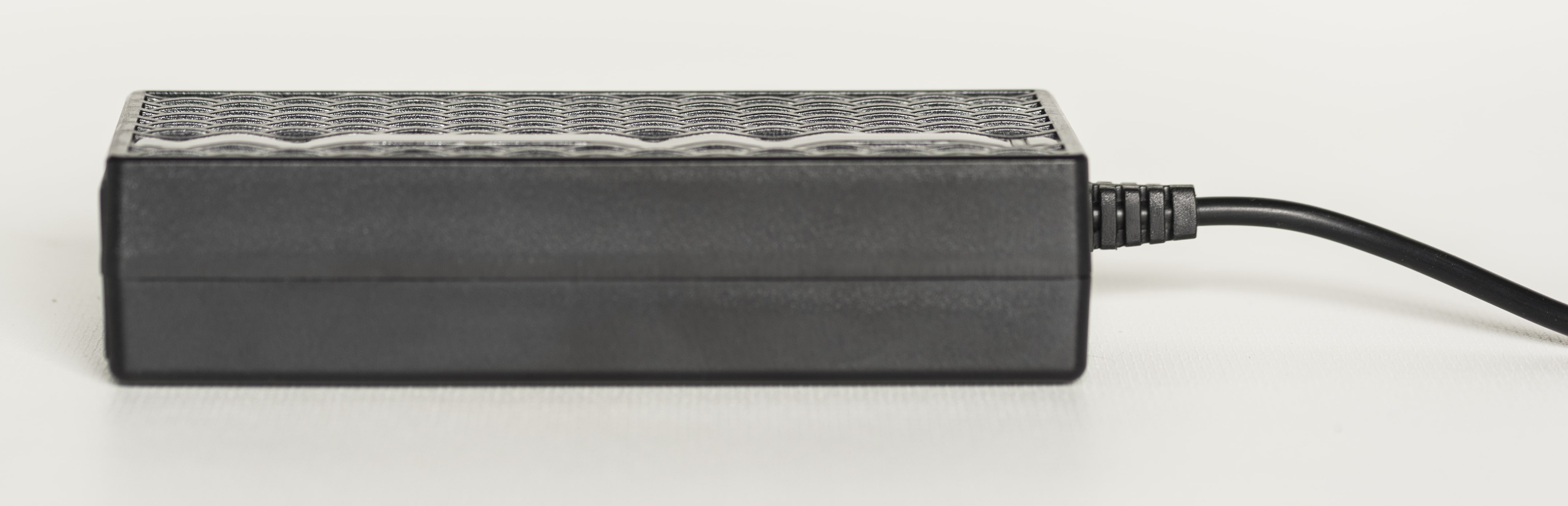 Ladegerät (One/Two), Adapter, Elektronik