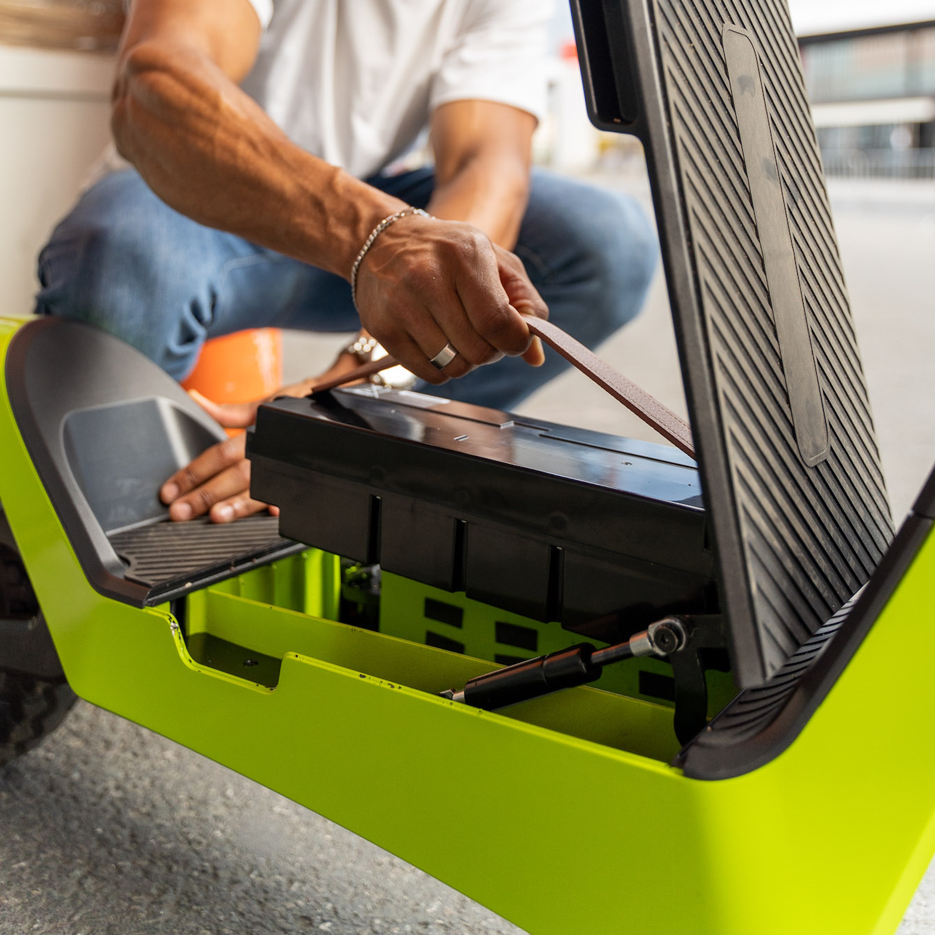 E-Scooter STREETBOOSTER Pollux, Erwachsener, Männlich, Mann, Person